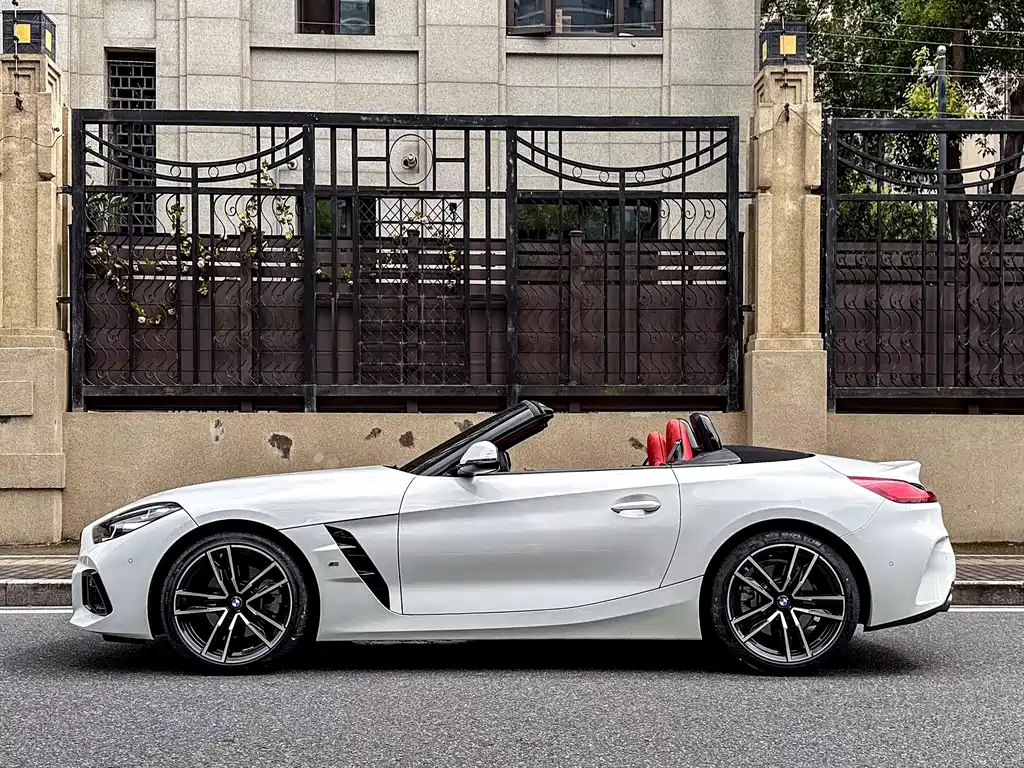 BMW Z4 2024 — фото 3