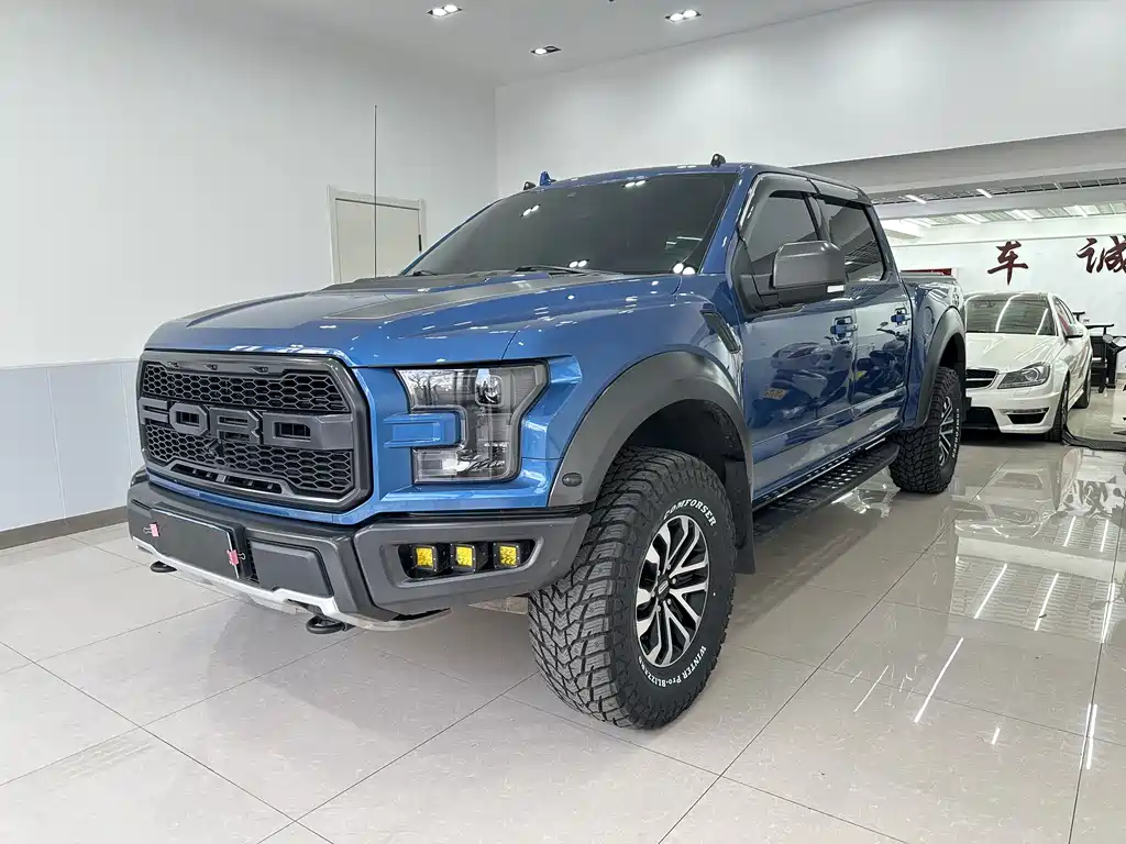 Ford F-150 Raptor 2020 — фото 1