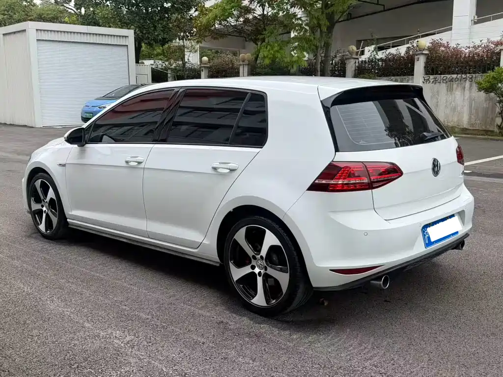 Volkswagen Golf GTI 2016 — фото 4