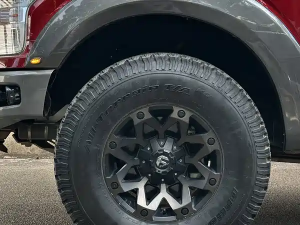 Ford F-150 Raptor 2020