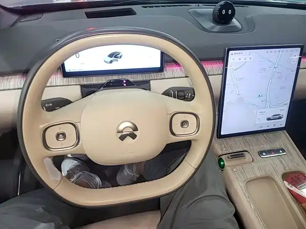 NIO ET7 2023