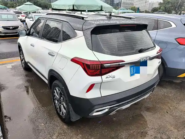 Kia KX3 2021