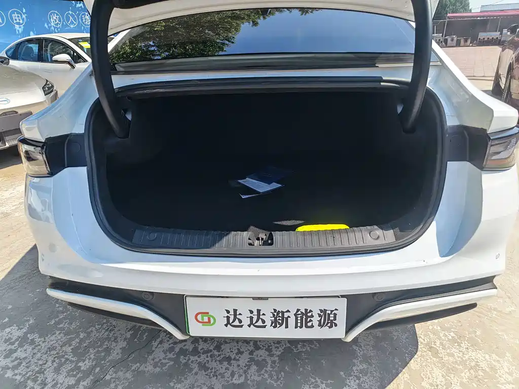 BYD Seal 06 2025 — фото 18