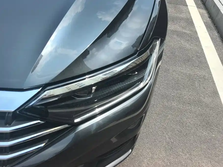 Volkswagen Sagitar 2021