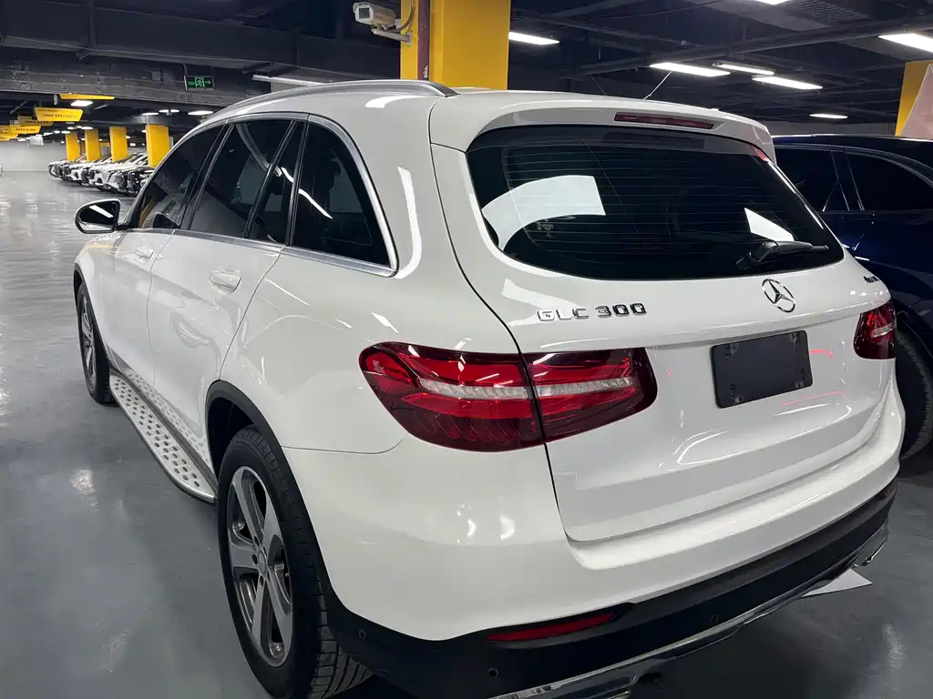 Mercedes-Benz GLC 2016 — фото 14