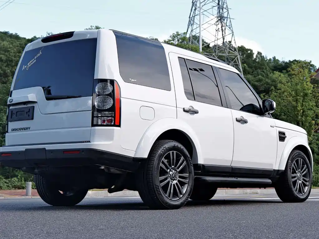 Land Rover Discovery 2016 — фото 4