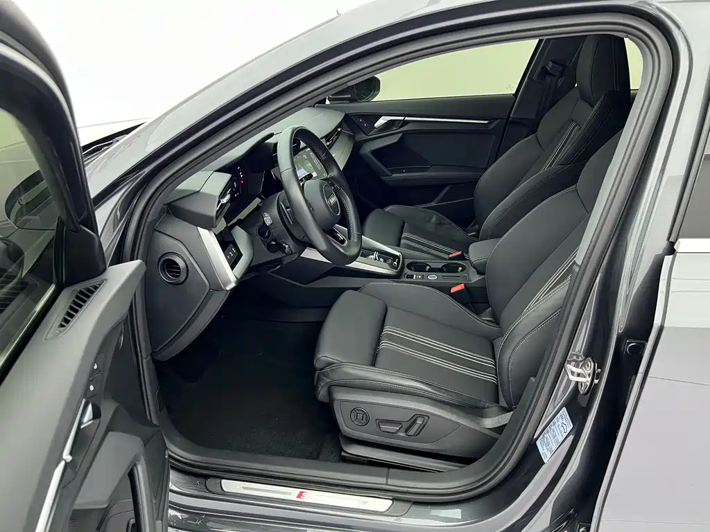 Audi A3 2022 — фото 21