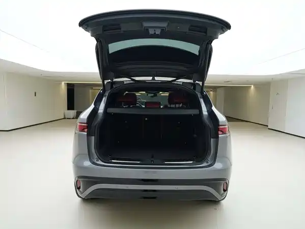 Jaguar F-PACE 2024