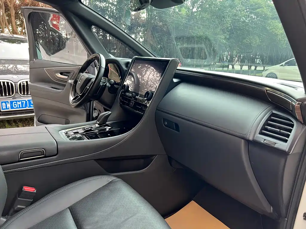 Toyota Vellfire 2024 — фото 12