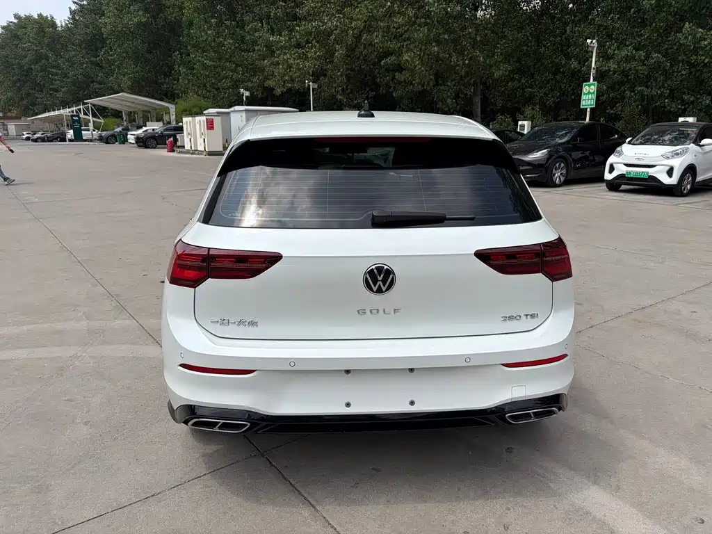 Volkswagen Golf 2022