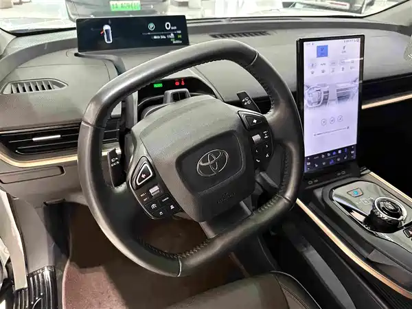 Toyota bZ3 2024