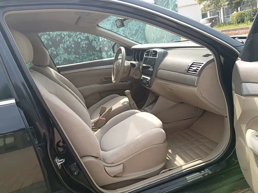 Nissan Sylphy 2014 — фото 10