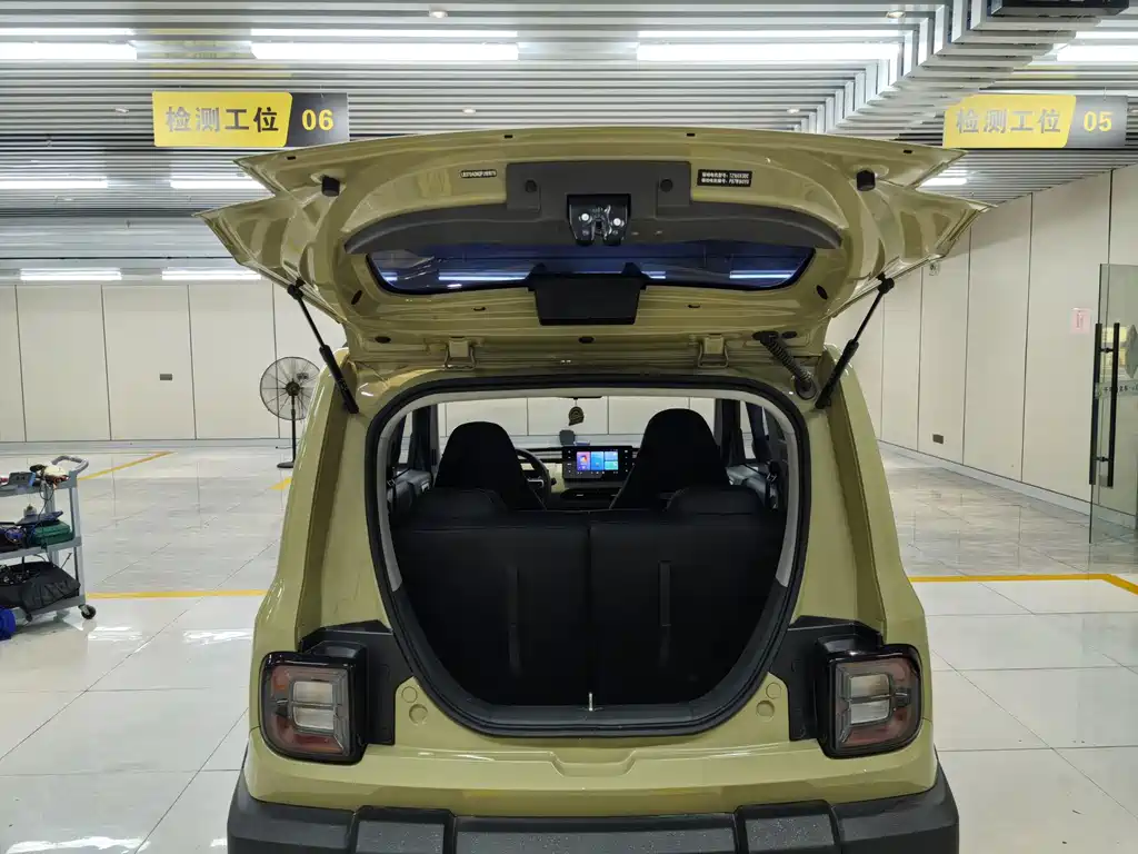Geely Galaxy Panda 2023 — фото 19