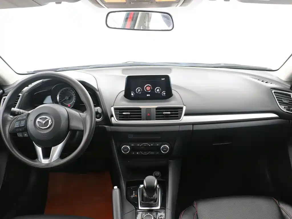Mazda 3 Axela 2016 — фото 6