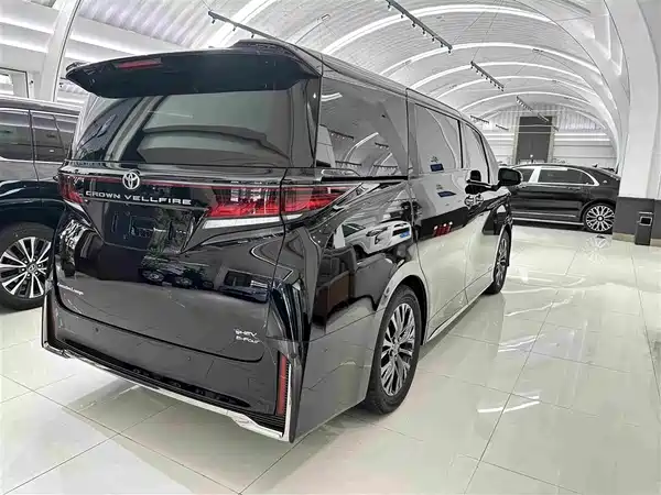 Toyota Vellfire 2026