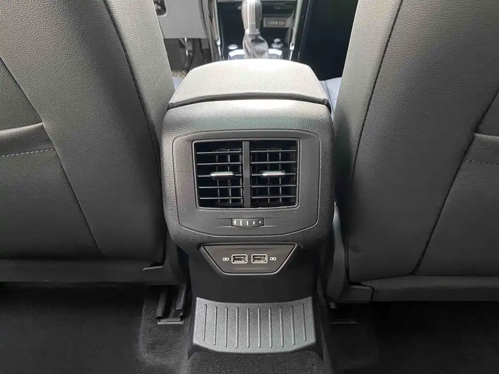 Volkswagen T-Roc 2022 — фото 18