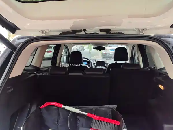 Ford Kuga 2014