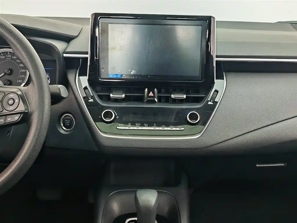 Toyota Corolla 2021 — фото 12