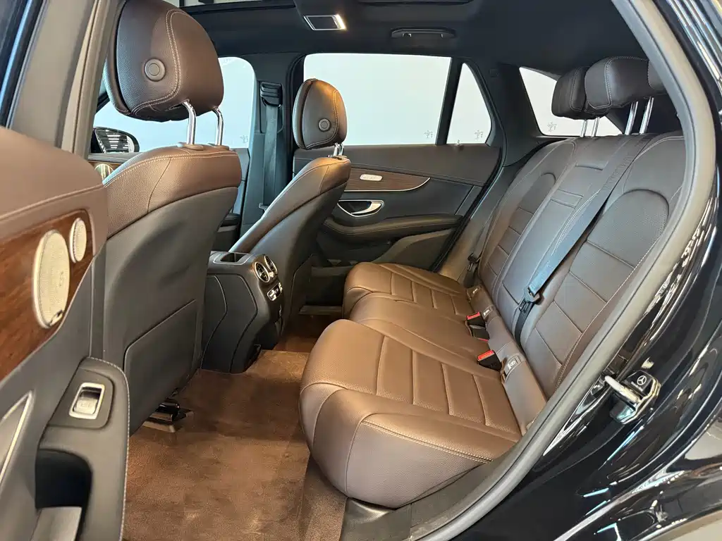 Mercedes-Benz GLC 2021