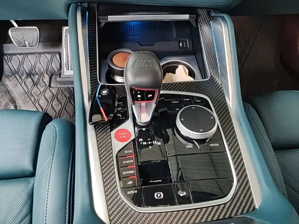 BMW XM 2026 — фото 14