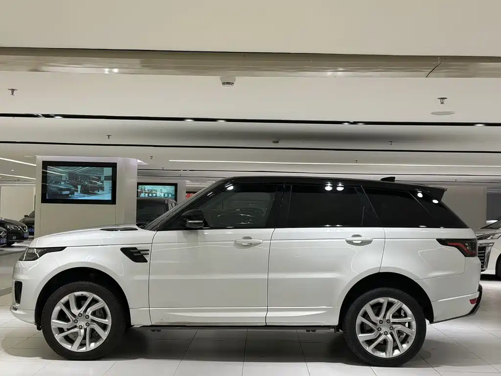 Land Rover Sport 2022 — фото 13