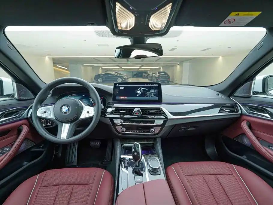 BMW 5 Series 2023 — фото 19