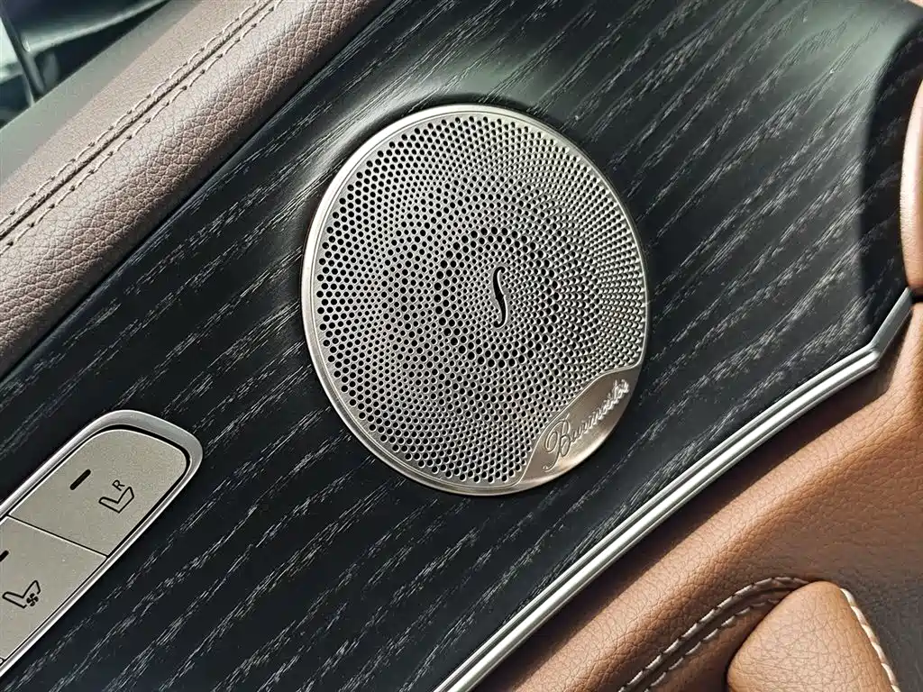Mercedes-Benz E-Class 2023 — фото 20