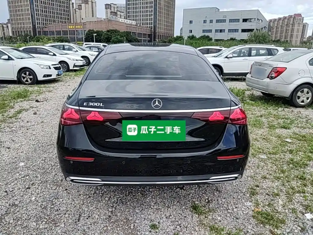 Mercedes-Benz E-Class 2024