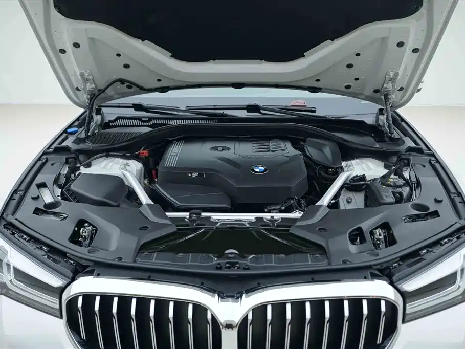 BMW 5 Series 2023
