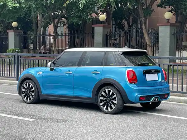 MINI 2015