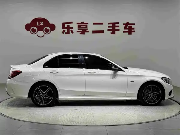 Mercedes-Benz C-Class 2018
