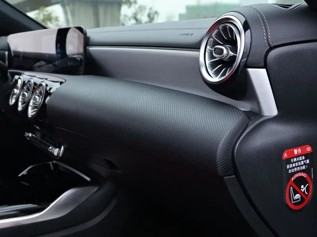 Mercedes-Benz A-Class AMG 2021 — фото 15
