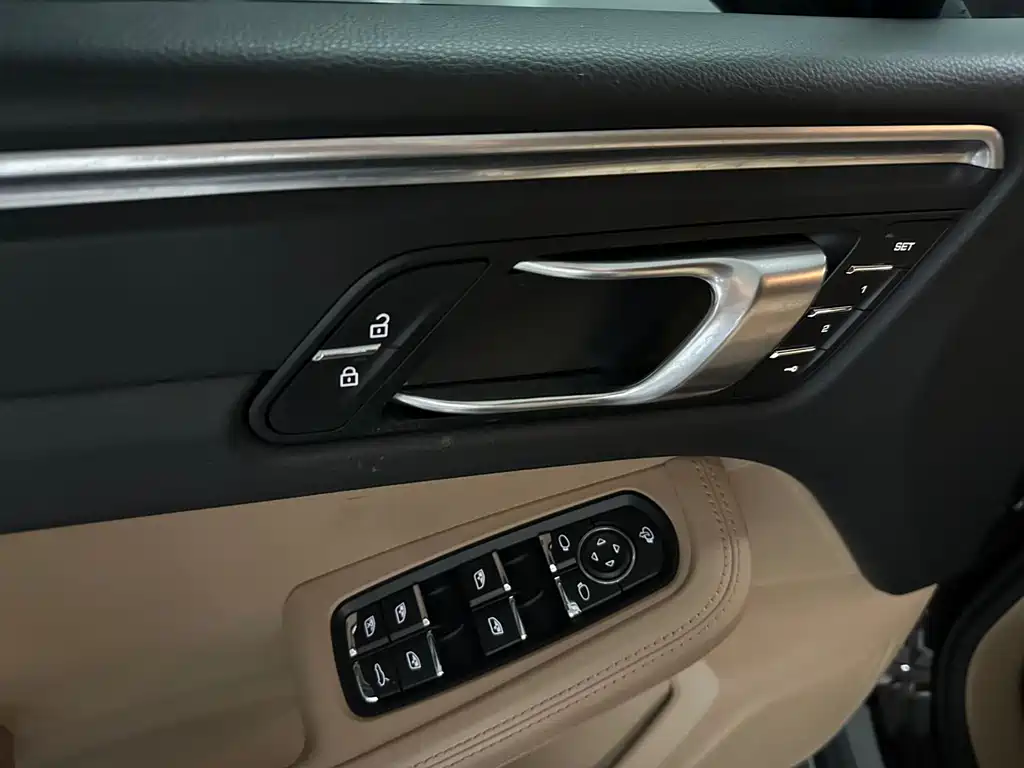 Porsche Macan 2020 — фото 12