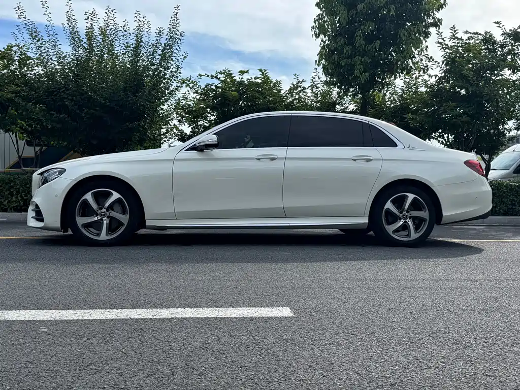 Mercedes-Benz E-Class 2018