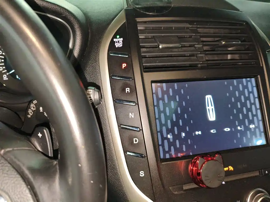 Lincoln MKC 2019 — фото 10