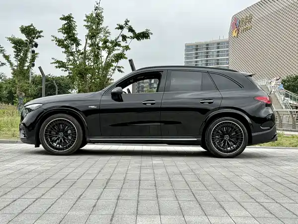 Mercedes-Benz GLC AMG 2026
