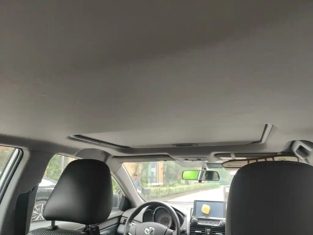 Toyota Yaris L 2015 — фото 14