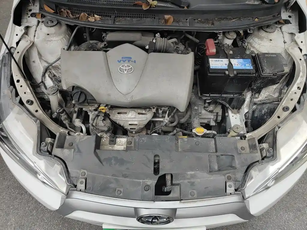 Toyota Yaris L 2015 — фото 16