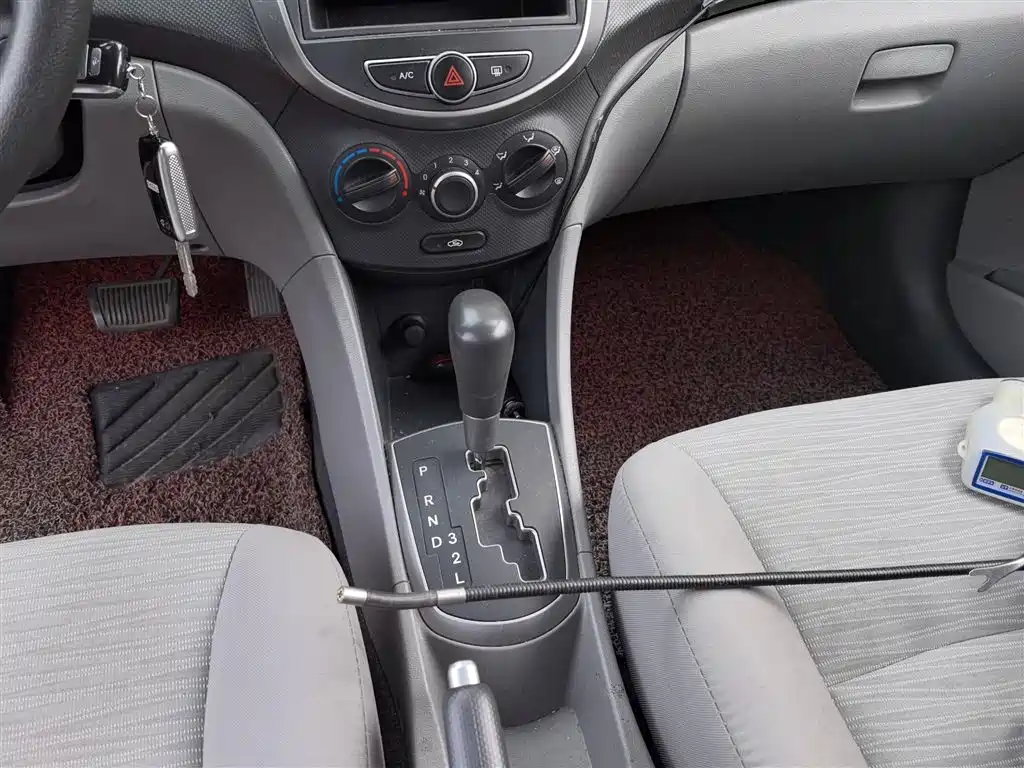 Hyundai Verna 2014 — фото 14