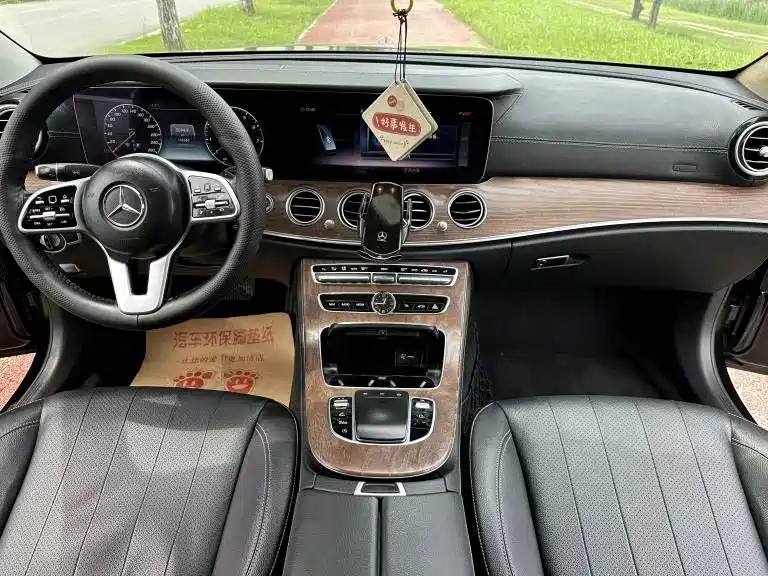 Mercedes-Benz E-Class 2019 — фото 6