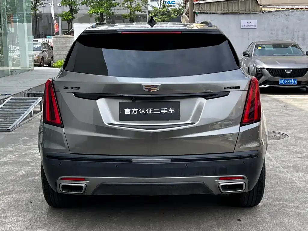 Cadillac XT5 2022 — фото 5