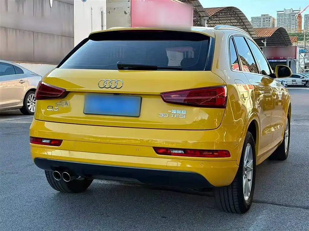 Audi Q3 2017 — фото 8
