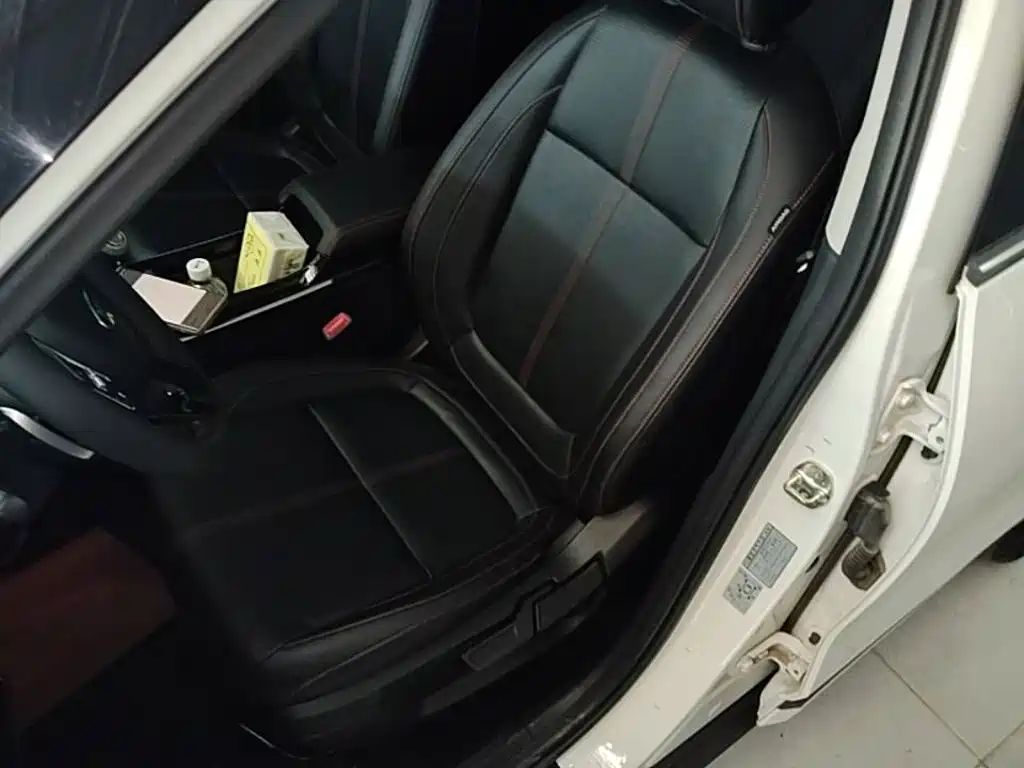 Kia KX3 2021 — фото 15