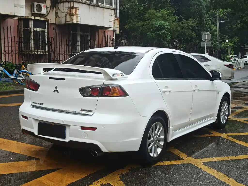 Mitsubishi Lancer EX 2013 — фото 15