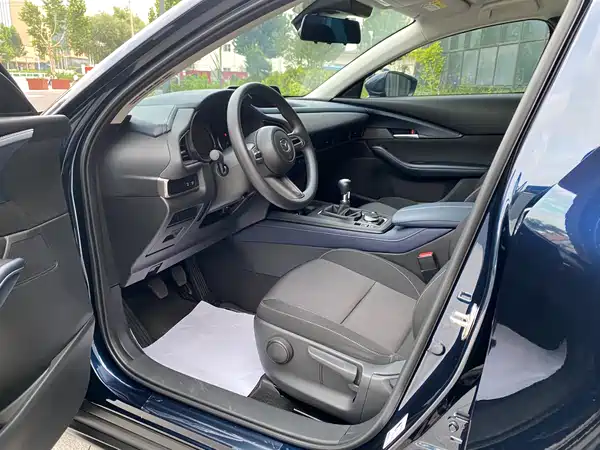 Mazda CX-30 2024
