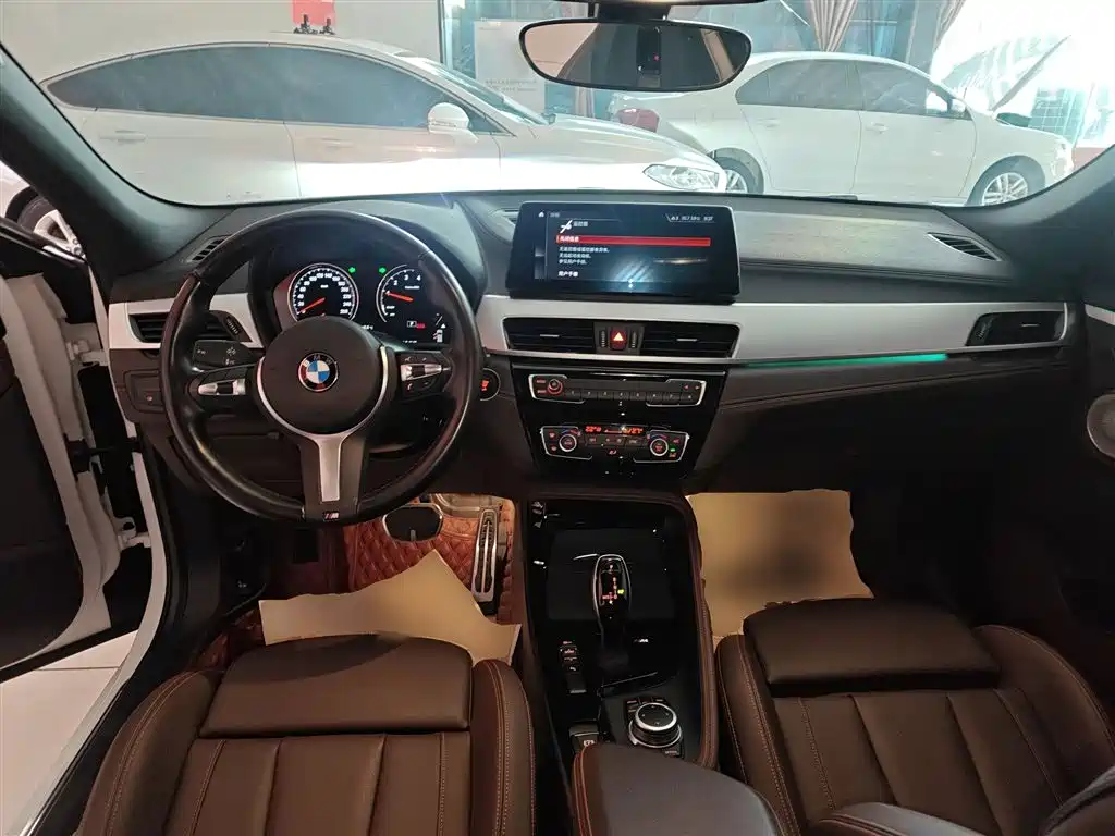 BMW X2 2022 — фото 10
