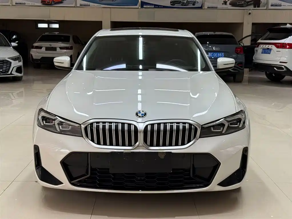 BMW 3 Series 2023