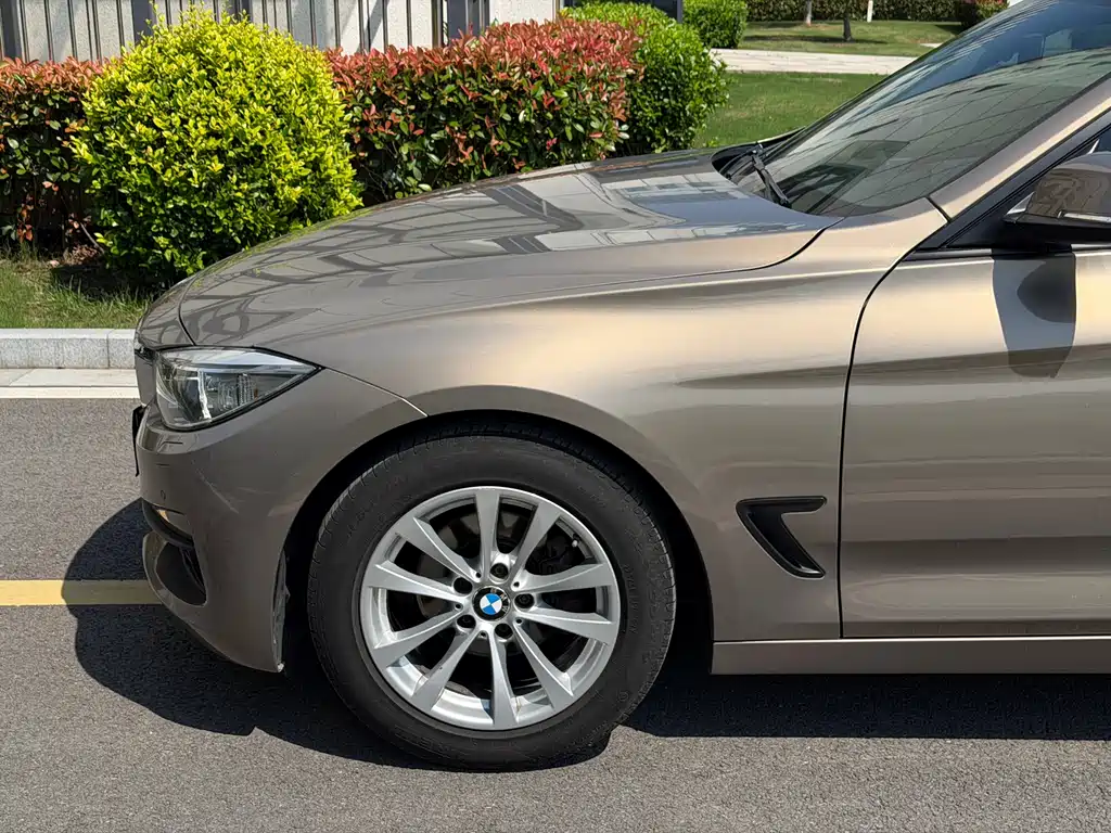 BMW 3 Series GT 2016 — фото 8