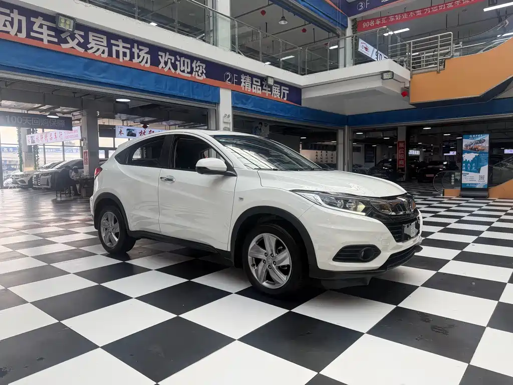 Honda Vezel 2022 — фото 3