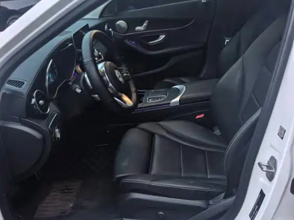 Mercedes-Benz C-Class 2021